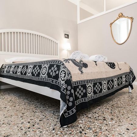 Appartamento Ai Greci Residenza Quaggio Veneţia Exterior foto